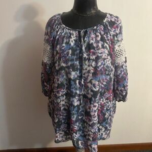 Robert Louis multi-color floral print tie neck blouse, size 1X